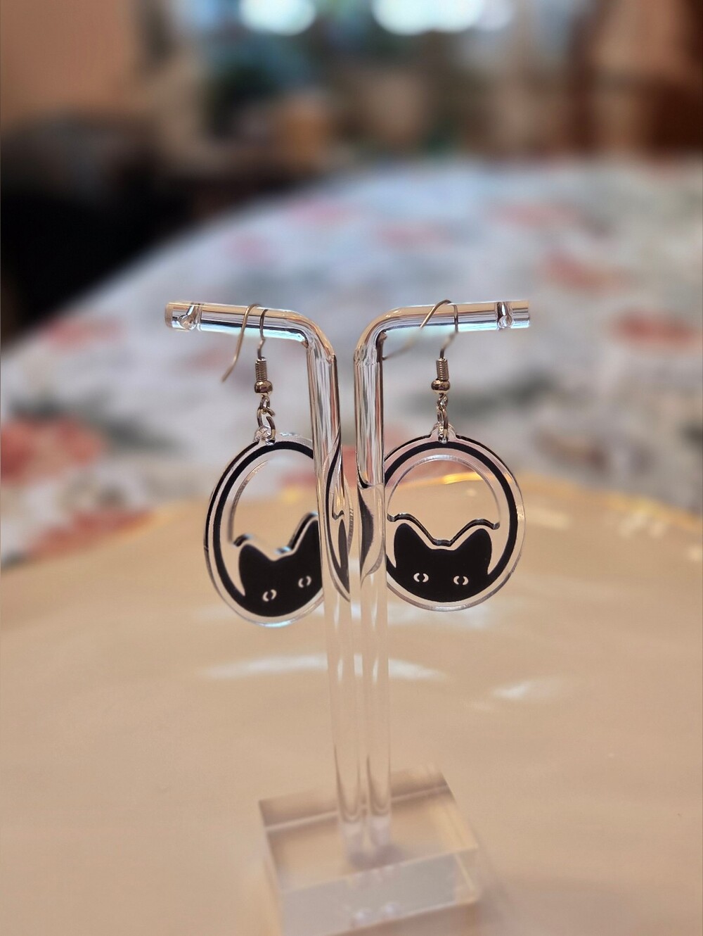 Cat Silhouette Dangle Earrings - Black